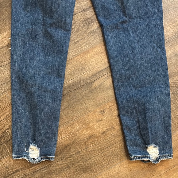 Big Star Women’s Size 30 Maddie Skinny Jeans Distressed Details - Picture 9 of 14